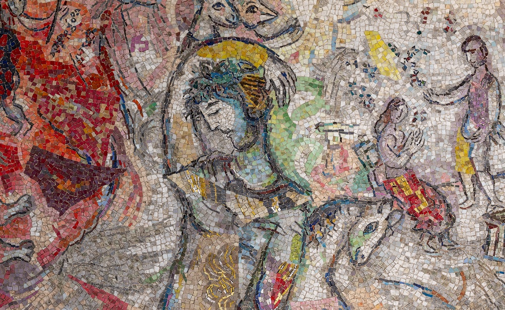 particolare del mosaico 3. Marc Chagall, Le Message d'Ulysse, 1968, mosaico realizzato da Heidi e Lino Melano, Faculté de Droit, Nice © Photo : François Fernandez / musées nationaux du XXe siècle des Alpes-Maritimes © Chagall ®, SIAE 2025
