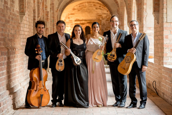 foto di gruppo dei musicisti
